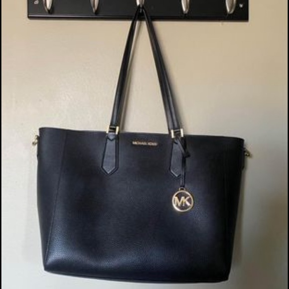 ‼️SOLD‼️MK bag - Picture 1 of 3